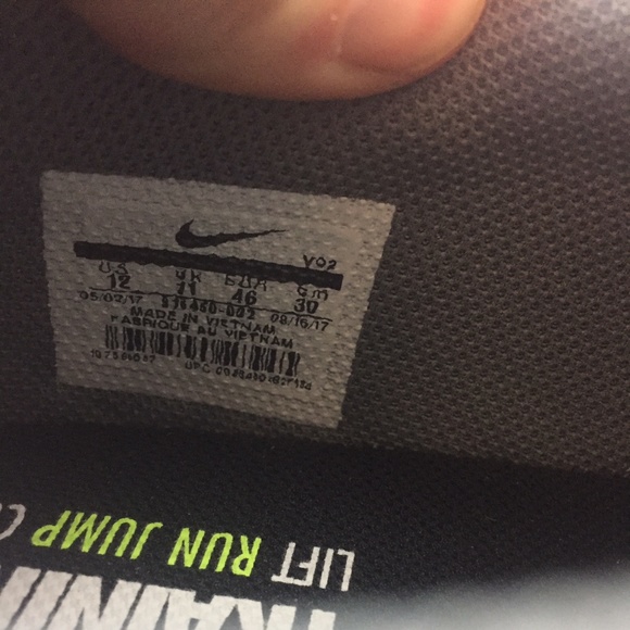 Nike Air Trainer 180 Grey and White 916460-002 - Picture 6 of 7